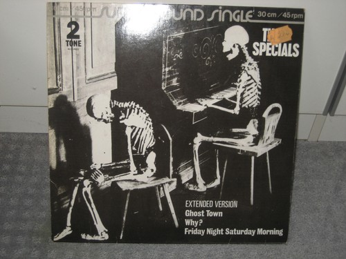 Maxi the specials ghost - the,